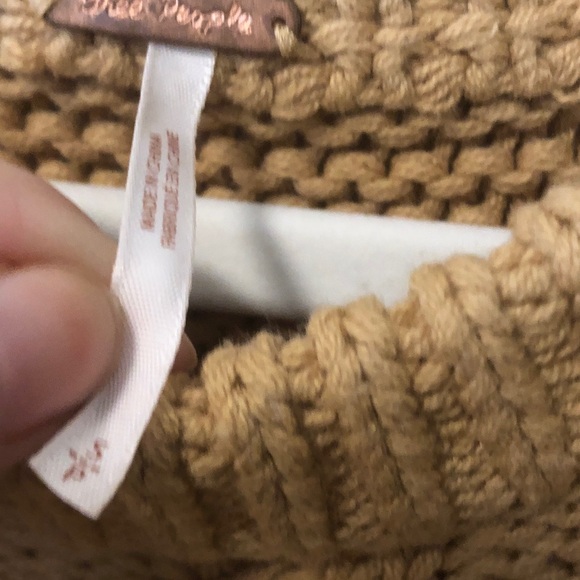 Womens Free People Dream Cable Crewneck Sweater sz S camel / tan - Picture 7 of 9